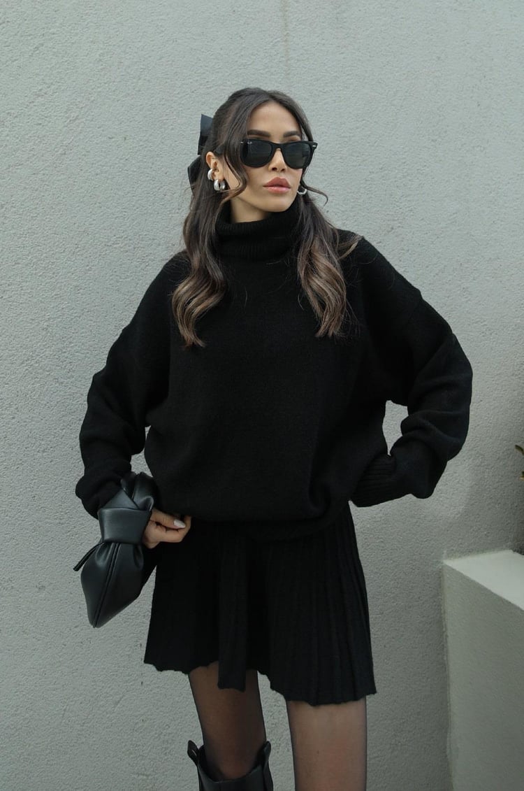 Women's Oversized Sweater - Cozy & Stylish Knitwear